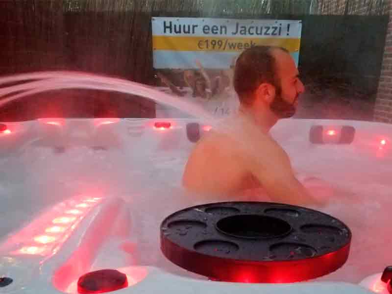 jacuzzi-1-800-600